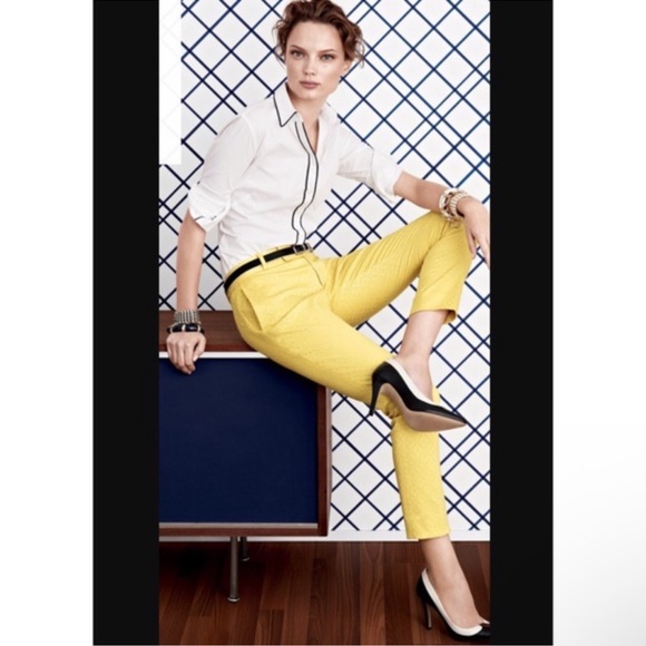 LOFT Pants - LOFT Slim Pencil Ankle Pants in Soft Yellow Size 8 -- ABSOLUTELY GORGEOUS!!!